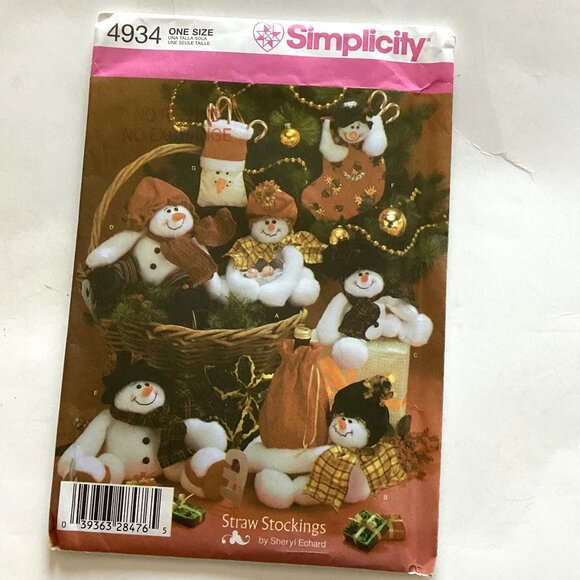 Simplicity UNCUT Sewing Pattern #4934 Christmas Snowmen Stuffed Stocking Bag - Picture 1 of 3